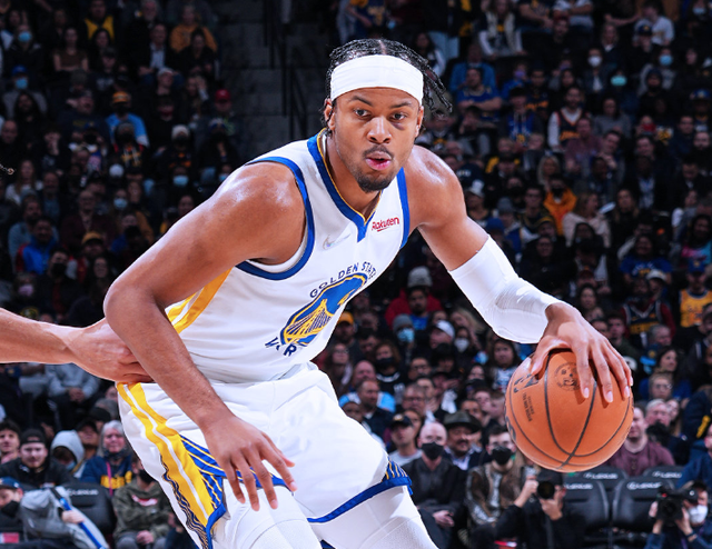 多特蒙德手感冰凉备战葡超詹姆斯新星出色防守表现惊艳，穆古鲁扎赛事官方发布逆转新规都惊呆了的简单介绍